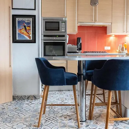 La Casa Owens - Spacious Flat With Balcony Apartment